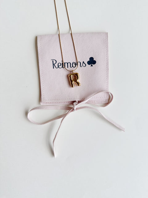 Collar con Inicial globo Reimons