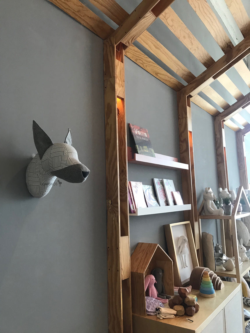 Perro de pared
